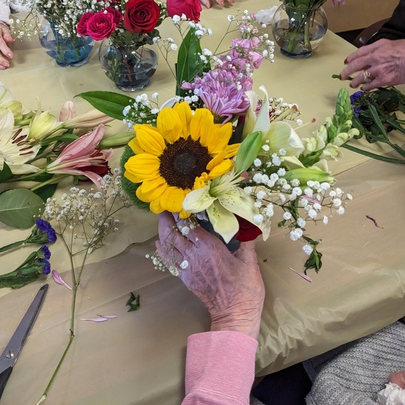 Meet your Posher, Tina - Picture 2 of 3